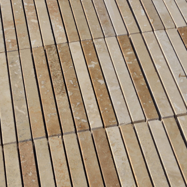 Современная мозаика из травертина "Mini Planks HF".