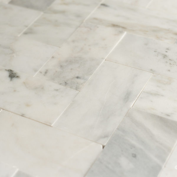 Глянцевая плитка «Bianco Carrara TR 7,5x15x1»